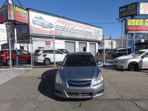 Used 2011 Subaru Legacy 2.5i Premium image 6