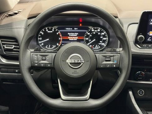 Used 2023 Nissan Rogue SV FWD image 23