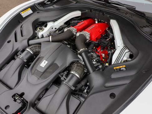 Certified 2023 Ferrari Roma image 35