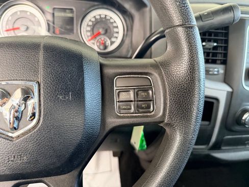 Used 2014 RAM 1500 Express RWD image 17