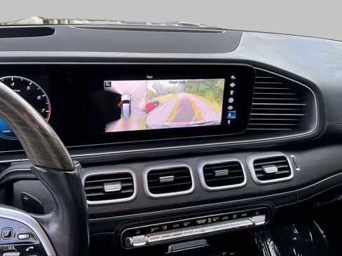 Used 2021 Mercedes-Benz GLS 580 4MATIC image 28