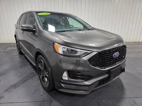 Used 2019 Ford Edge ST w/ Convenience Package AWD/4WD image 2