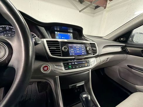 Used 2015 Honda Accord EX-L image 17