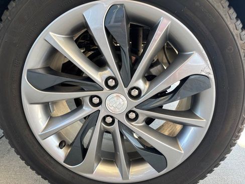 Used 2022 Buick Encore GX Preferred w/ Sport Touring Package FWD image 5