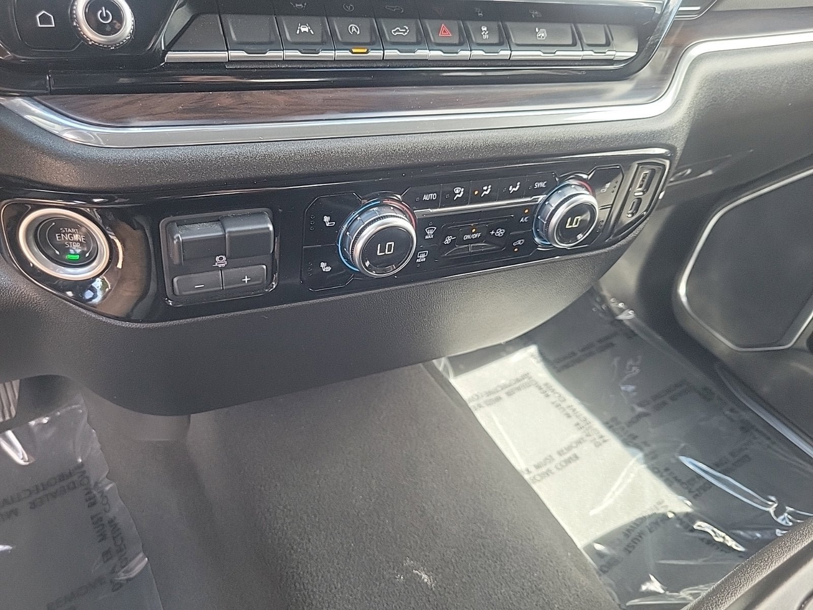 Certified 2025 GMC Sierra 1500 SLT RWD image 22