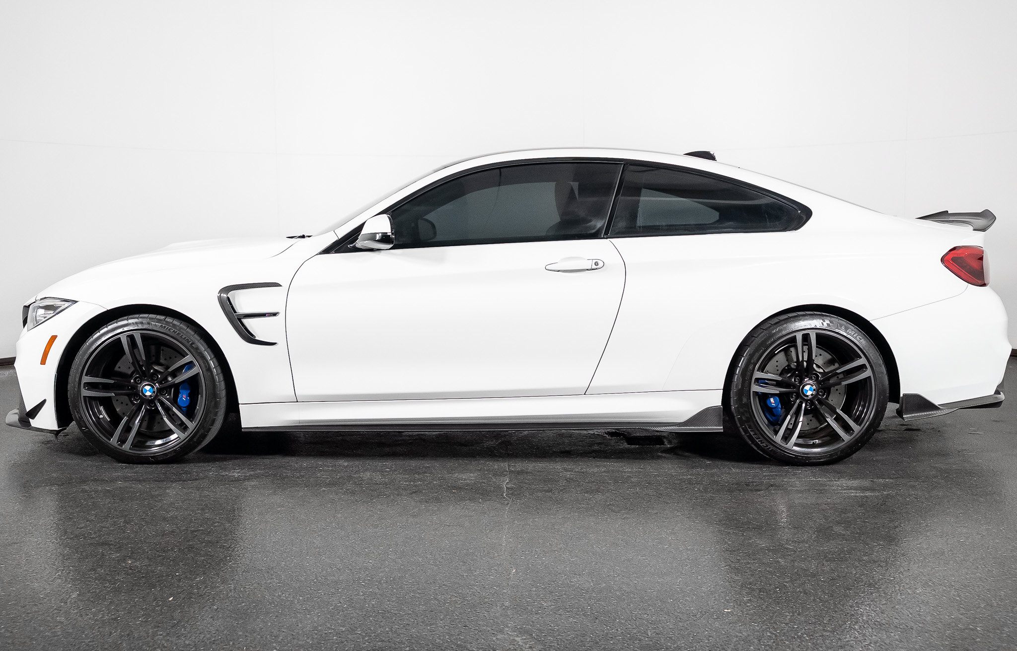 Used 2020 BMW M4 Coupe RWD image 14