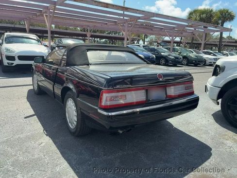 Used 1993 Cadillac Allante image 3