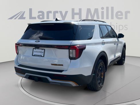 Used 2026 Ford Explorer Tremor w/ Tremor Ultimate Package AWD/4WD image 5