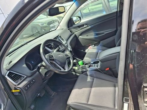 Used 2017 Hyundai Tucson Value AWD/4WD image 2