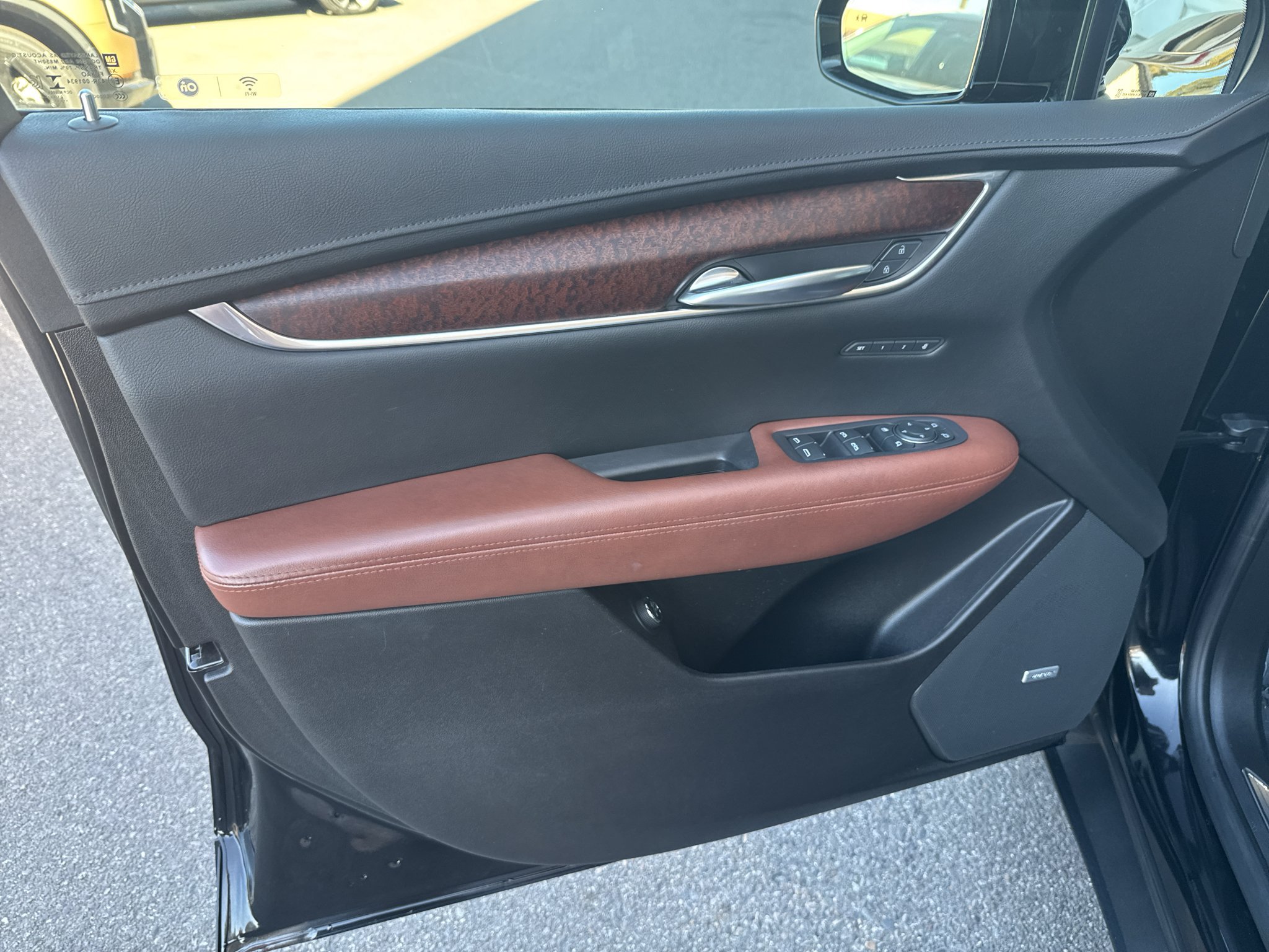 Used 2022 Cadillac XT5 Premium Luxury AWD/4WD image 17