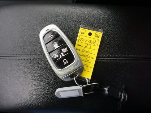 Used 2023 Hyundai Santa Cruz Limited AWD/4WD image 35