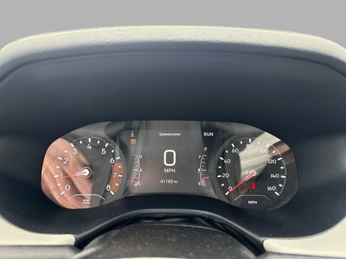 Used 2025 Jeep Compass Limited image 16