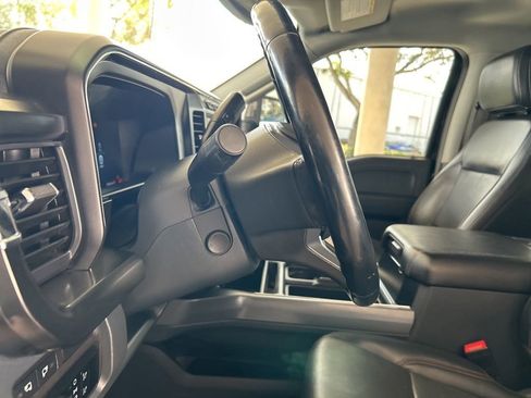 Used 2024 Ford F350 Lariat image 45