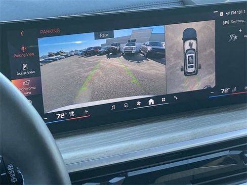 Certified 2025 BMW X7 M60i image 30