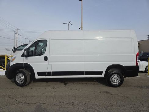 Used 2024 RAM ProMaster 2500 image 8