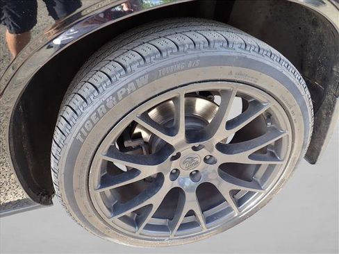 Used 2013 Dodge Challenger R/T RWD image 6