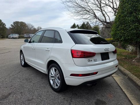 Used 2018 Audi Q3 2.0T Premium w/ Convenience Package image 3