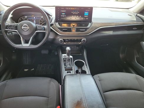 Used 2023 Nissan Altima 2.5 SV w/ SV Premium Package FWD image 17
