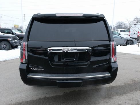 Used 2016 GMC Yukon Denali w/ Open Road Package image 8