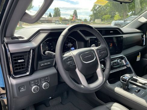 New 2026 GMC Sierra 1500 Denali AWD/4WD image 10