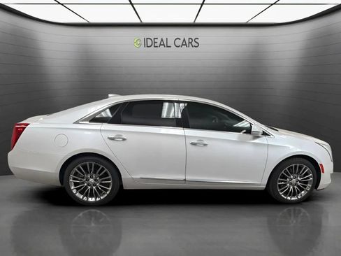 Used 2017 Cadillac XTS Luxury AWD/4WD image 4