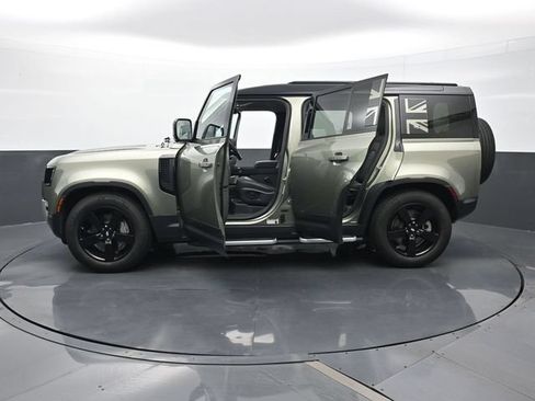 Used 2020 Land Rover Defender 110 HSE AWD/4WD image 27