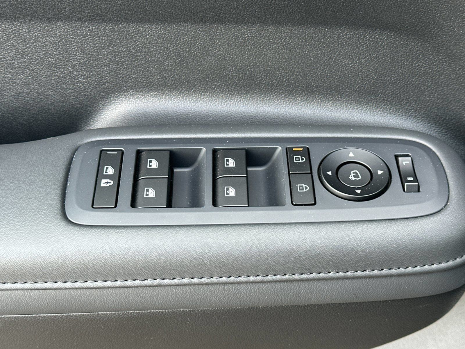 Used 2026 Hyundai Santa Fe Calligraphy AWD/4WD image 11