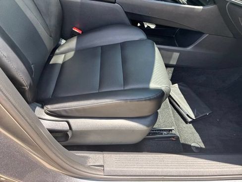 Used 2025 Nissan Rogue SV w/ SV Premium Package FWD image 11