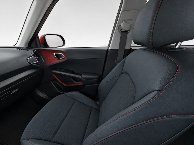 Used 2022 Kia Soul Turbo FWD image 14