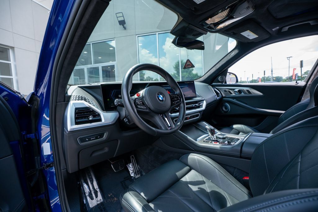 Used 2025 BMW XM AWD/4WD image 29