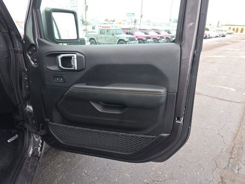 Used 2025 Jeep Wrangler Unlimited Sahara w/ Safety Group image 34