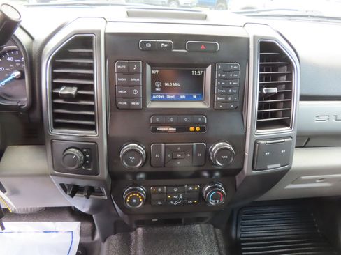 Used 2019 Ford F250 XLT image 36