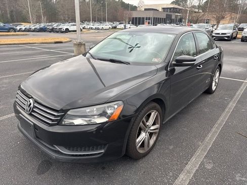 Used 2014 Volkswagen Passat 1.8T SE image 10