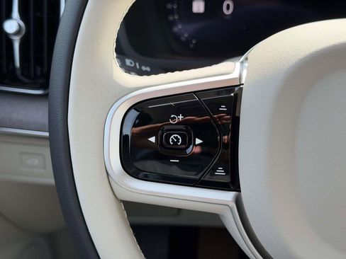 New 2026 Volvo XC90 B5 Ultra w/ Protection Package Premier AWD/4WD image 8