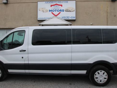 Used 2015 Ford Transit 350 XLT RWD image 5