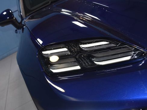 Used 2024 Porsche Macan 4 Electric image 23