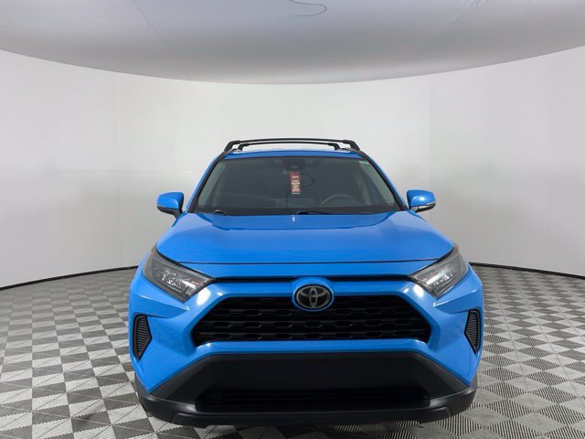 Used 2019 Toyota RAV4 LE AWD/4WD image 2