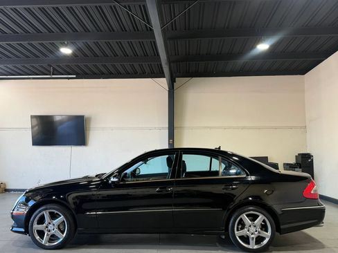 Used 2008 Mercedes-Benz E 550 Sedan image 5