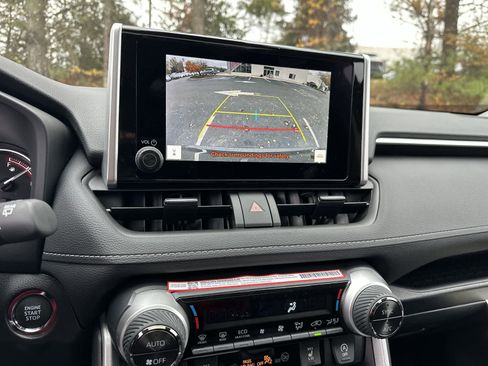 Used 2025 Toyota RAV4 XLE image 15