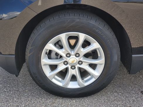 Used 2019 Chevrolet Equinox LT w/ Driver Convenience Package FWD image 31