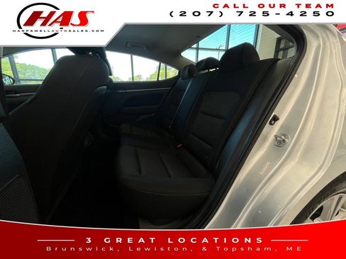 Used 2018 Hyundai Elantra SEL FWD image 12