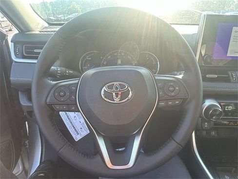 Certified 2025 Toyota RAV4 XLE Premium image 15