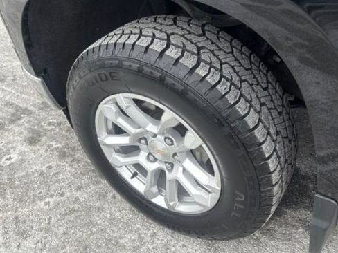 Used 2024 Chevrolet Silverado 1500 LT image 12