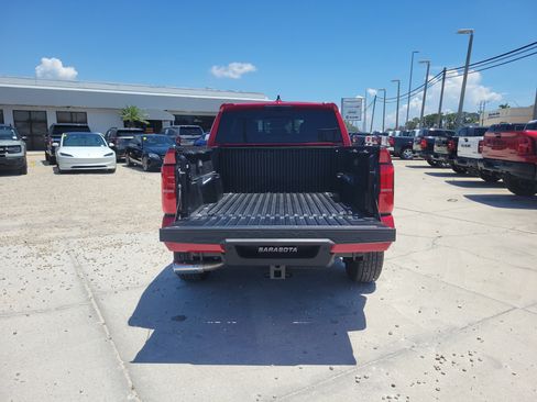 Used 2024 Toyota Tacoma Limited w/ Limited Package (LT) AWD/4WD image 10