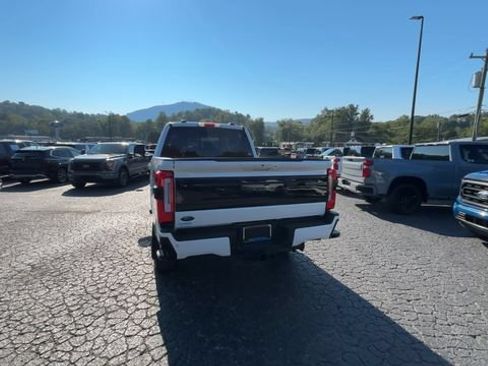 Used 2026 Ford F250 Platinum AWD/4WD image 7