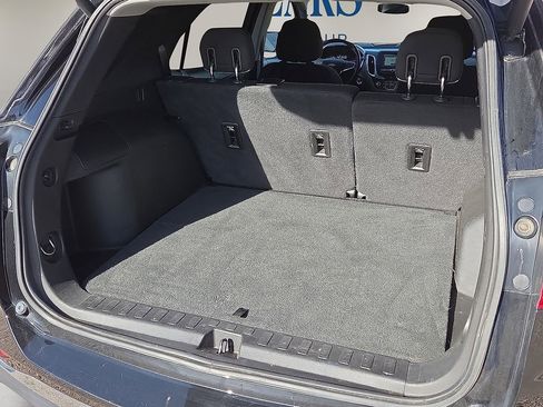 Used 2018 Chevrolet Equinox LT image 16