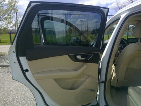 Used 2019 Audi Q7 3.0T Premium Plus w/ Premium Plus Package image 54