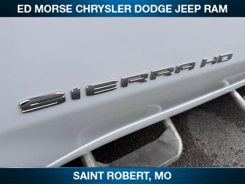 Used 2026 GMC Sierra 2500 SLE w/ Preferred Package image 11