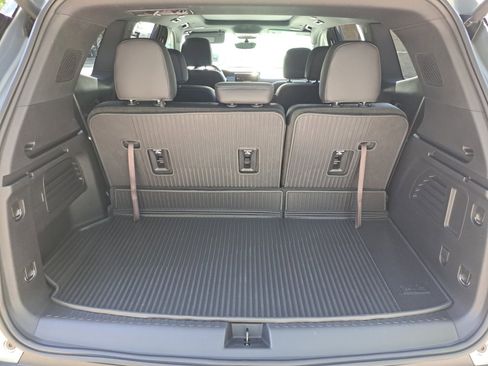 Certified 2025 GMC Acadia AT4 w/ Super Cruise Package AWD/4WD image 25