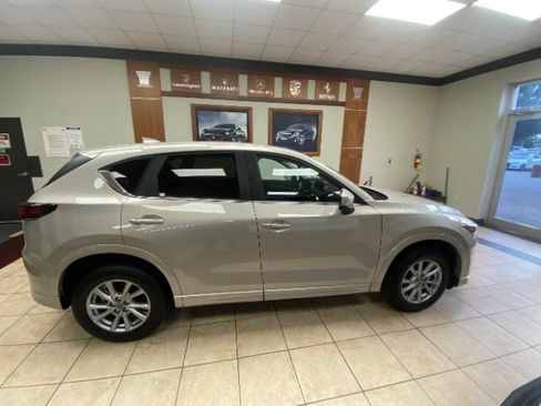 Used 2025 MAZDA CX-5 AWD 2.5 S w/ Preferred Package image 5